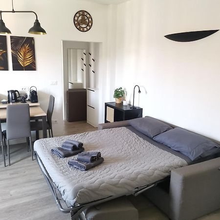 Bologna Holiday House Bagian luar foto