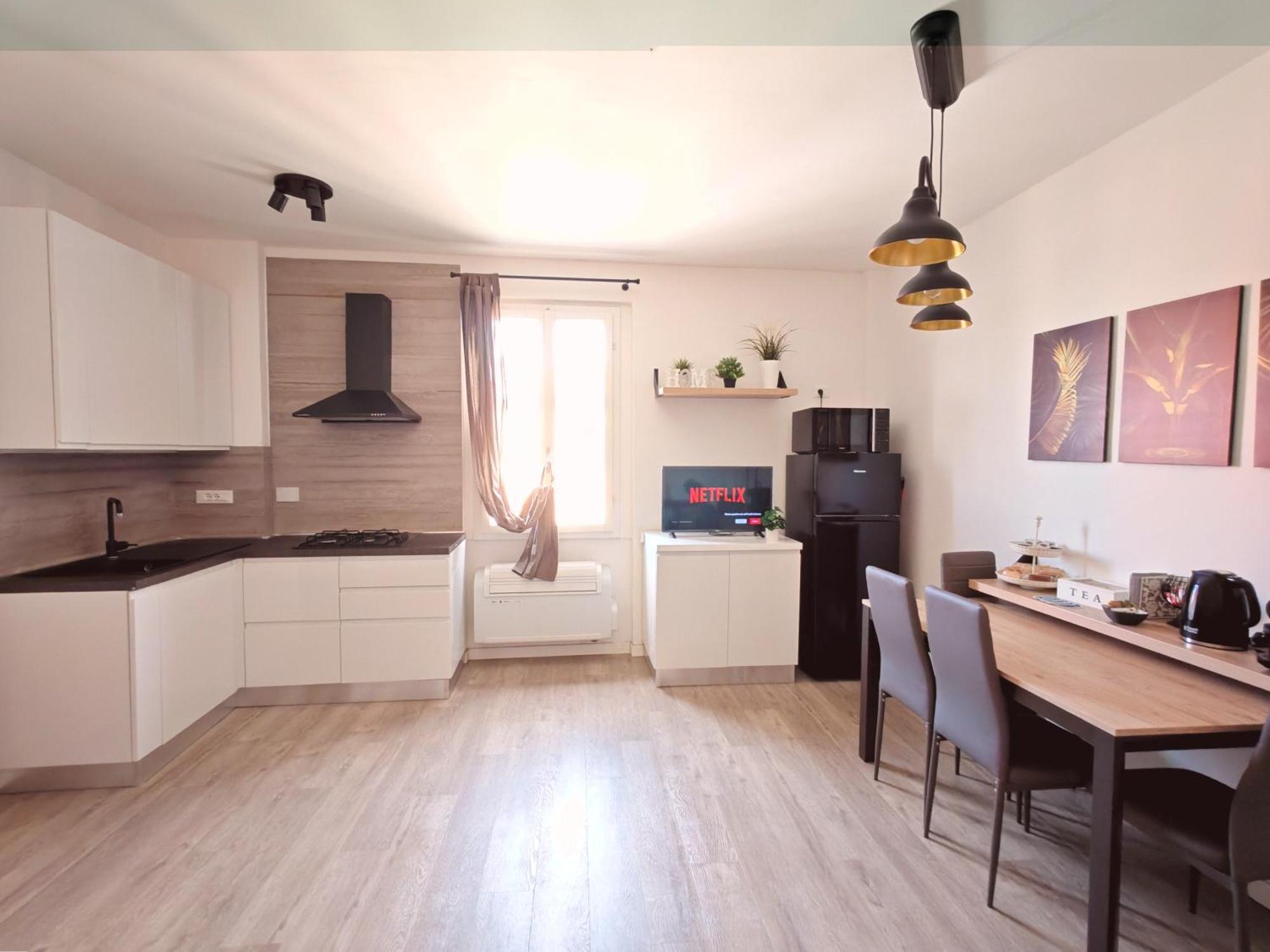 Bologna Holiday House Bagian luar foto